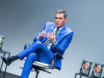 Pedro Sánchez presentó el lunes 11 de diciembre su libro 'Tierra Firme' en el Círculo de Bellas Artes de Madrid.