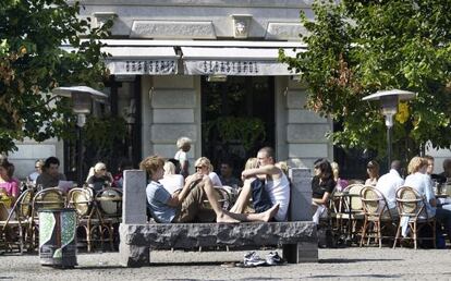 Ambiente en la plaza Sankt Hans Torv, en el barrio de Norrebro, en Copenhague.
