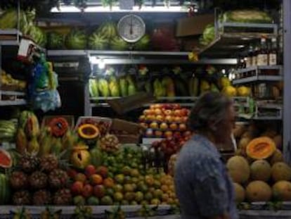 Aspecto de un mercado de alimentación en Quinta Crespo, Caracas. EFE/Archivo