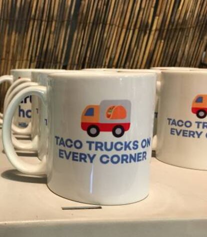 'Taco trucks en todas partes' es ya un lema de campaña.
