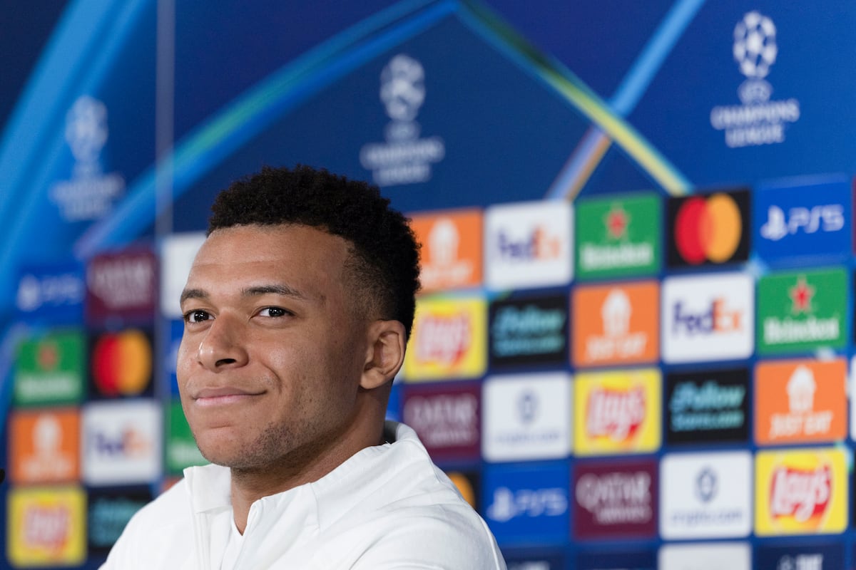 Mbappé: “No es culpa de Vini si jugamos como jugamos. Si pitan, tienen que pitar a toda la plantilla”