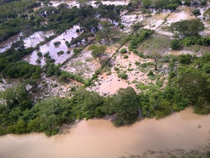 Vista a&eacute;rea de Bajo Lempa, Usulutan, a 129 al sur de San Salvador. 