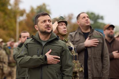 El presidente de Ucrania, Volodímir Zelenski, durante una reciente visita a Izium.