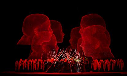 Un momento de la batalla del cuarto acto de ‘Macbeth’, en el estreno de la producción de Jaume Plensa, el pasado jueves en el Gran Teatro del Liceo.