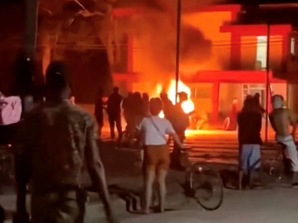 La noche en que los cubanos tiraron a la hoguera el comunismo