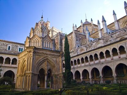 Mudéjar temple in Guadalupe, Cáceres. Guadalupe’s Royal Monastery of Santa María was witness to one of the most important moments in Spain’s history – it was here that Queen Isabella I of Castile and King Ferdinand II of Aragon offered the caravel ships to Columbus for his trip across the Atlantic. Among the town’s highlights are the Santa María de Guadalupe plaza, the children’s college, the baroque Santa Trinidad church and the five medieval arches which adorn two ancient walls.