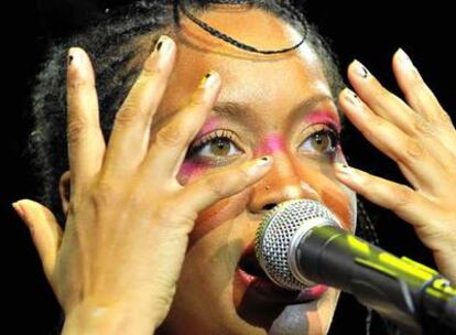 Erykah Badu fue la encargada, el viernes, de abrir la edición del festival de este año.