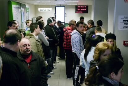 En la imagen, el interior de una oficina del INEM de Ja&eacute;n.