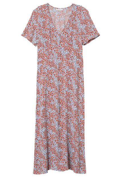 Vestido fluido. En verano, los vestidos nunca están de más. Este de H&M promete no dar calor y adaptarse a muchas situaciones. Cuesta 39,95 euros.