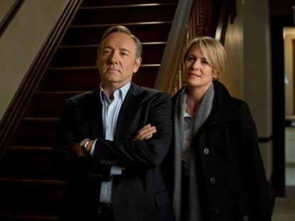 Kevin Spacey y Robin Wright, en una escena de la serie 'House of cards'.