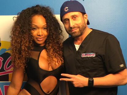 El Dr. Miami o por qué los cirujanos plásticos son las nuevas estrellas de Snapchat