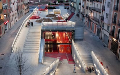 Centro social de la plaza de Domingo Gascón, en Teruel.