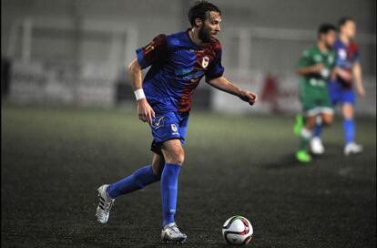 Muchu, durante su debut con el Langreo.