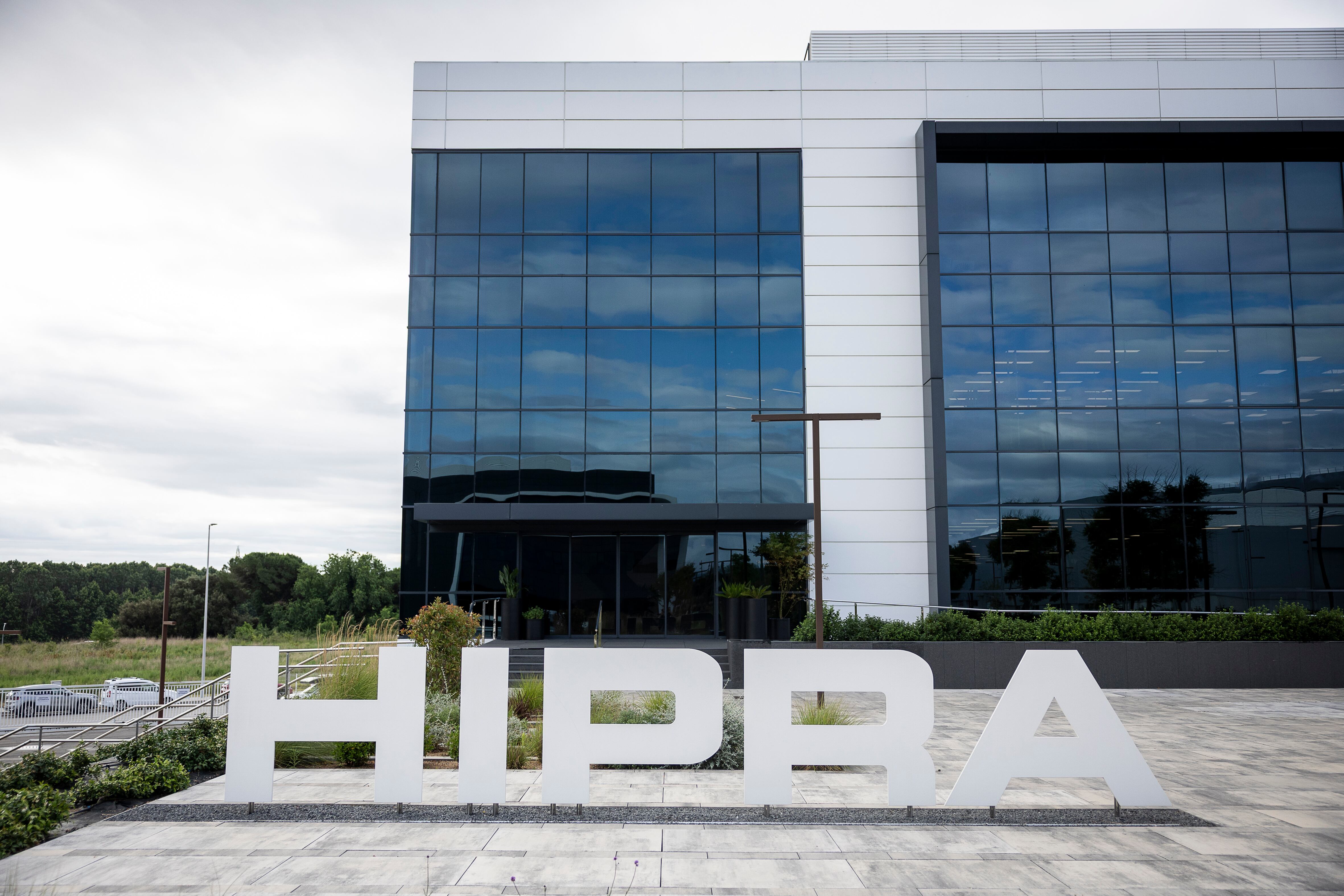Hipra rompe el techo de los 500 millones y busca ser referente de la autonomía biotecnológica europea 