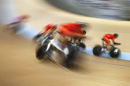 Entrenamiento del equipo español de ciclismo en el velódromo de Grenchen (Suiza) de cara al Campeonato Europeo en pista cubierta.