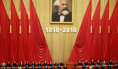 Miembros del Partido Comunista de China celebran el aniversario del nacimiento de Karl Marx, el pasado mayo.