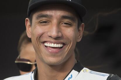 La sonrisa del piloto colombiano Yonny Hernández.