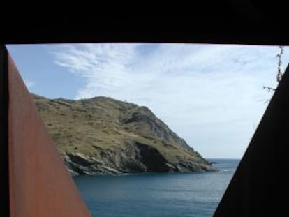 El mar, desde el monumento a Walter Benjamín.