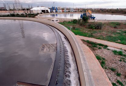 Panorámica de la depuradora de PInedo, en Valencia.