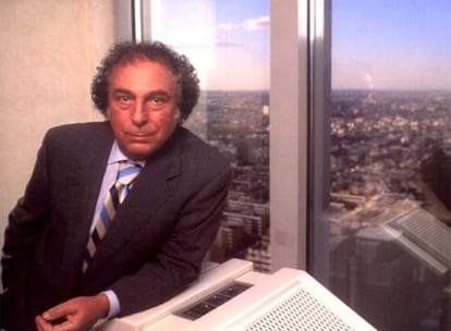 Valerio Lazarov, en 2001, en su despacho de la productora Prime Time Comunication.