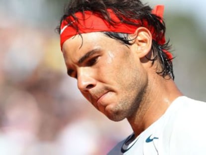 Nadal se lamenta.