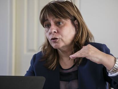 Graciela Bevacqua, exdirectora t&eacute;cnica del Instituto de Estad&iacute;stica de Argentina, en su piso de Buenos Aires.