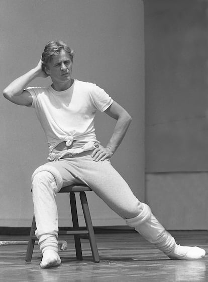 Mijail Baryshnikov durante unos ensayos en Los Ángeles en 1979.