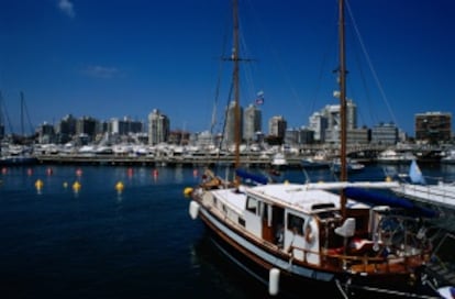 Puerto y panorámica de Punta del Este (Uruguay).