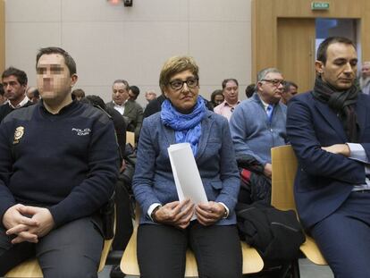 La exalcaldesa de La Muela María Victoria Pinilla, en 2016, durante el primer juicio que se siguió contra ella en la Audiencia Provincial de Zaragoza.