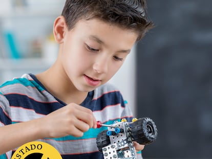 Artículo de EL PAÍS Escaparate que compara los mejores kits de robótica y programación para niños pequeños.