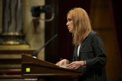 Jéssica Albiach, en un momento de un Pleno en el Parlament. / ALBERT GARCÍA