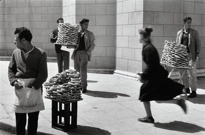 Vendedores de pan, Grecia, 1958