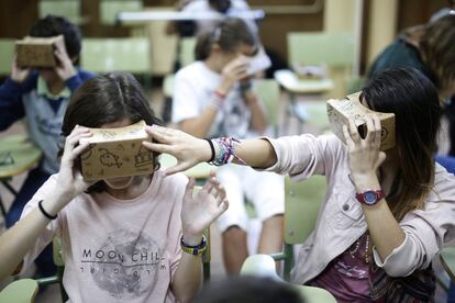 DVD808. Clase en el instituto cervantes de realidad virtual. Alvaro Garcia. 21/09/2016