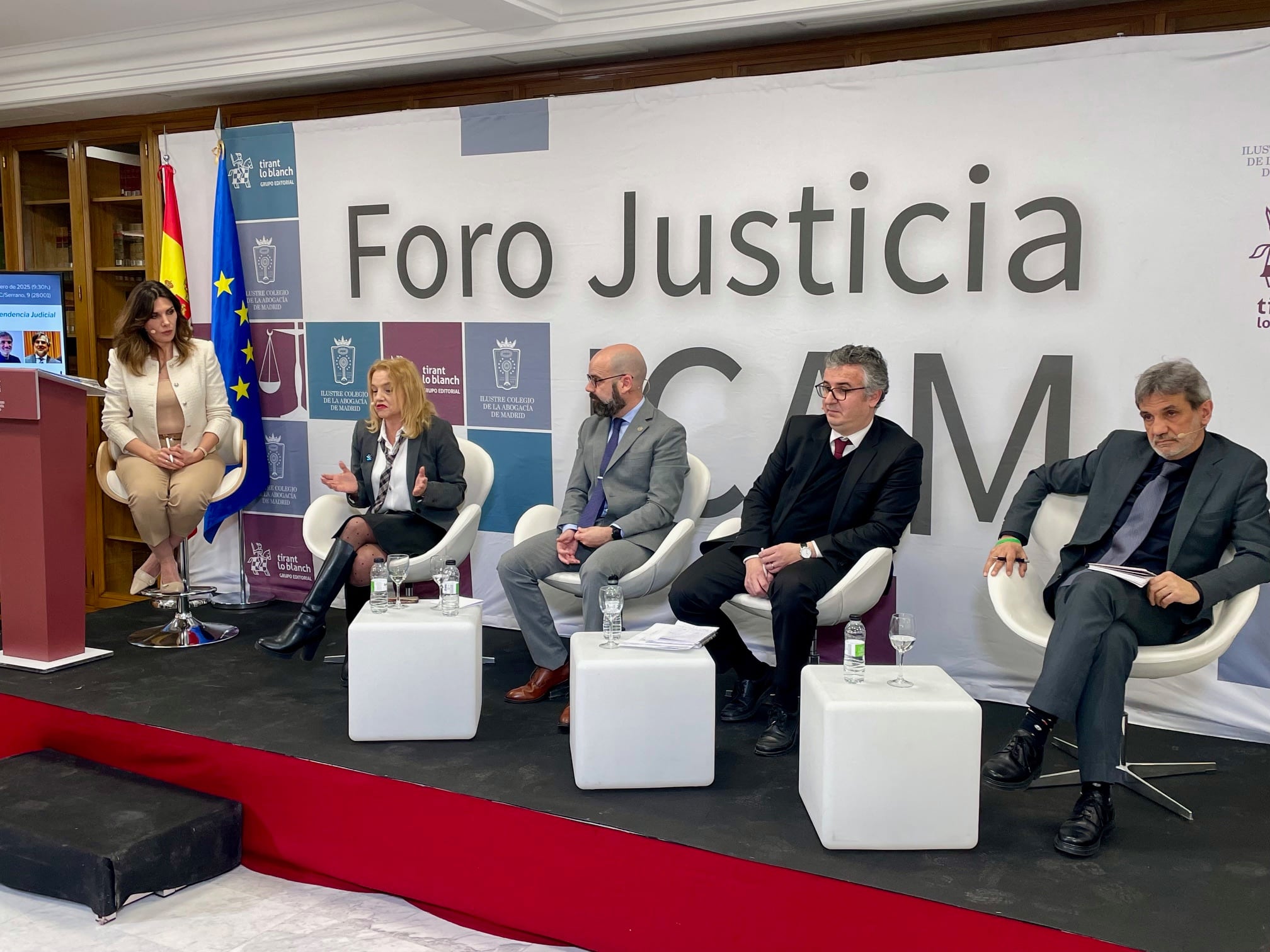 Pilar Astray, de la Asociación Profesional de la Magistratura (APM); Sergio Oliva, de la Asociación Judicial Francisco de Vitoria (AJFV); Benjamín Sánchez Fernández, de Jueces y Juezas por la Democracia (JJpD) y Roberto García Ceniceros, del Foro Judicial