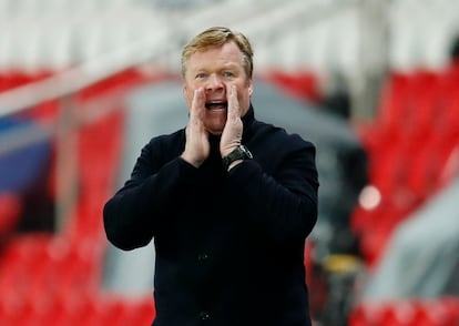 Ronald Koeman, durante el partido.