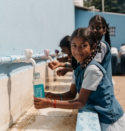 Proyecto llevado a cabo en un colegio de India, donde se instaló un pozo de agua potable para abastecer a la comunidad.