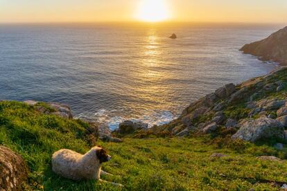 El cabo de Finisterre, en un día de primavera.