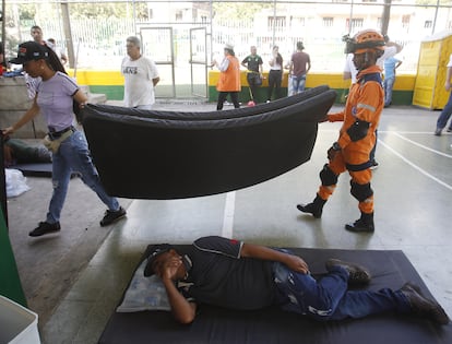 El director técnico de manejo de desastres del Departamento Administrativo de Gestión del Riesgo de Antioquia (Dagran), Alejandro Holguín, señaló que en el ejercicio de evacuación participó más del 90% de las personas consideradas prioritarias. Calificó su resultado como "muy satisfactorio".