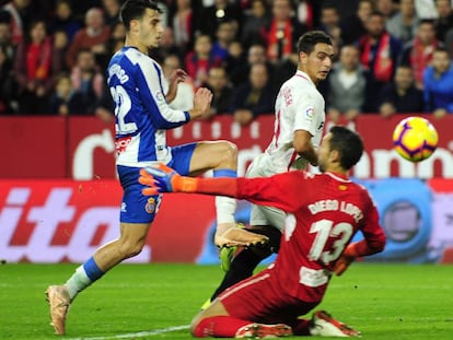 Ben Yedder bate a Diego López para que el Sevilla gane.