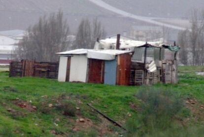 La cabaña del vertedero de Arroyo de San Serván, donde presuntamente estuvo la menor.