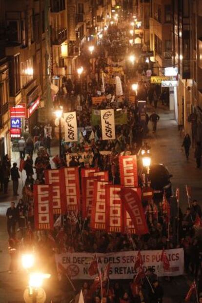 Manifestaci&oacute;n contra los recortes en Castell&oacute;n.