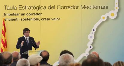 Puigdemont en la reunión de la Mesa por el Corredor Mediterráneo.