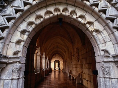 Claustro del monasterio cisterciense de Sacramenia (Segovia), hoy en Miami Beach (EE UU).