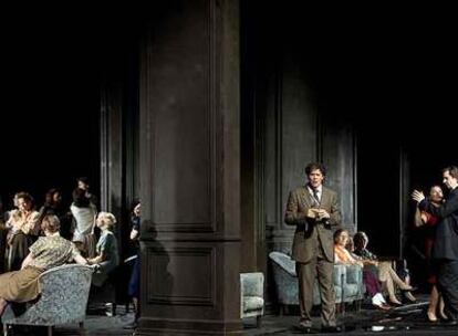 Escena del estreno de <i>Eugenio Oneguin</i> en el Festival de Salzsburgo.