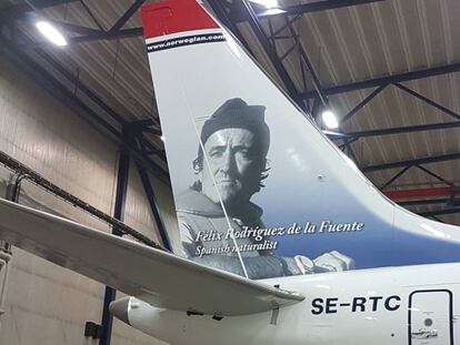 Avi&oacute;n de Nowegian con imagen de F&eacute;lix Rodr&iacute;guez de la Fuente.