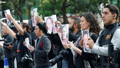 Protesto contra assassinatos de jornalistas no México