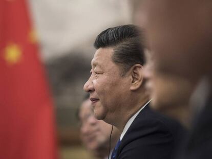 O presidente chinês, Xi Jinping, em reunião com o primeiro-ministro canadense, Justin Trudeau, em Pequim.
