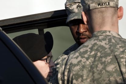 Manning llega a Fuerte Meade, este jueves.