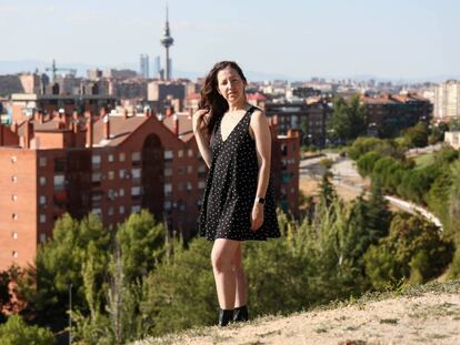 La estadounidense Samara Kamenecka en el Parque del Cerro del Tío Pío, en Vallecas (Madrid).