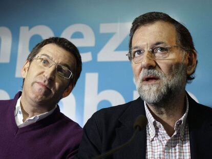 Mariano Rajoy (a la derecha), junto a Alberto Núñez Feijóo ayer en Pontevedra.